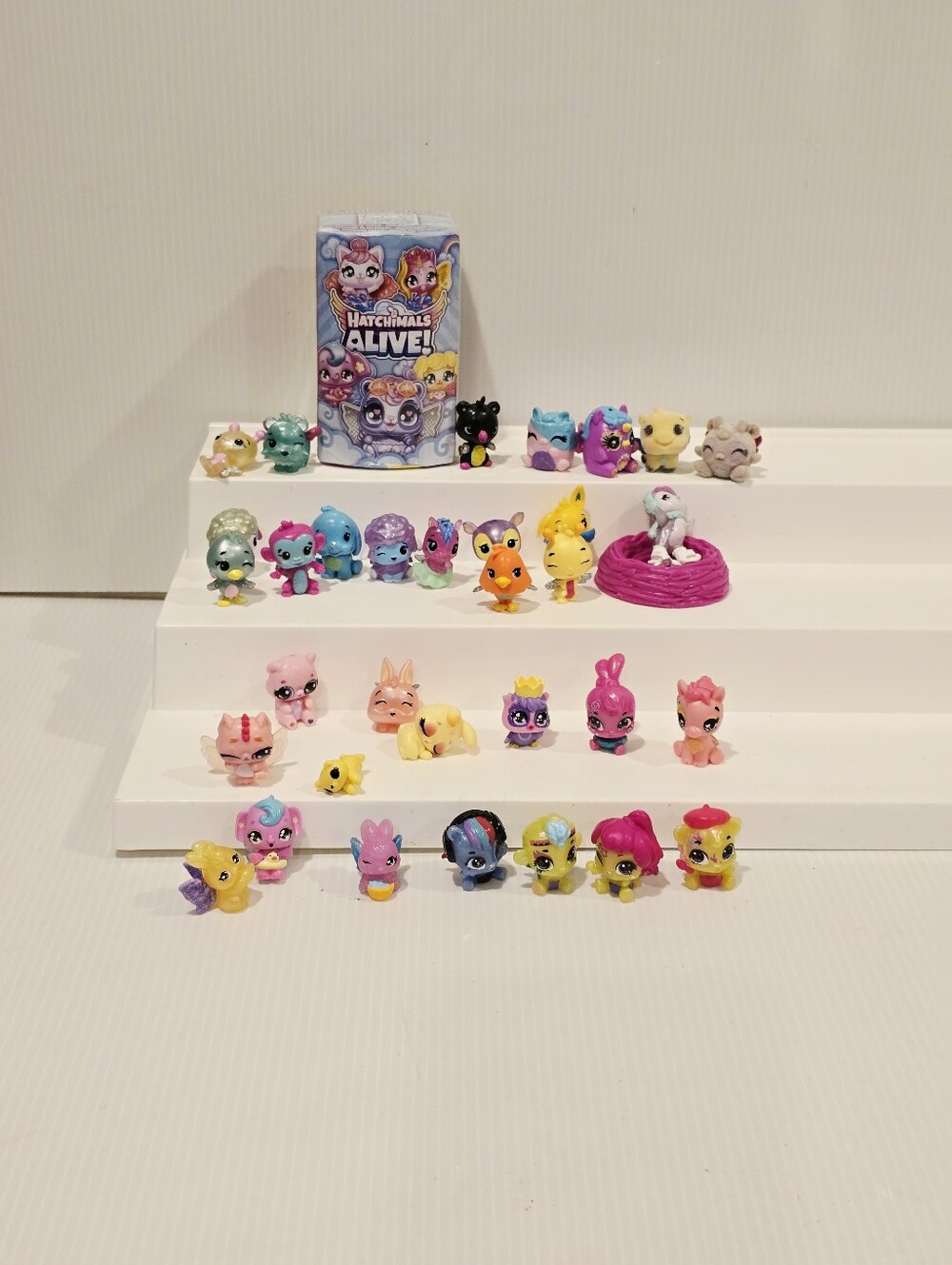 Hatchimals CollEGGtibles Mini Figure Set